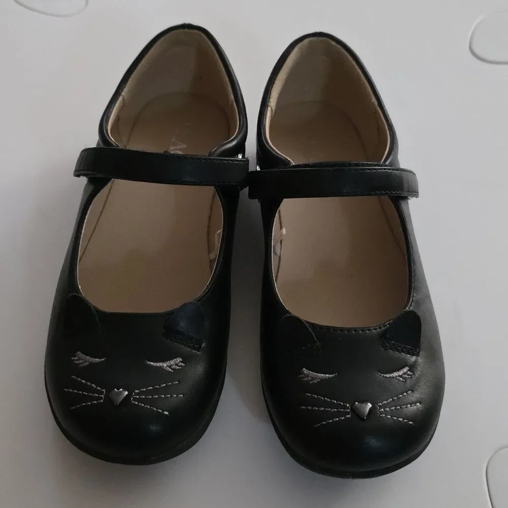 Girls' Black Cat Mary Jane School Shoes - Classic Style